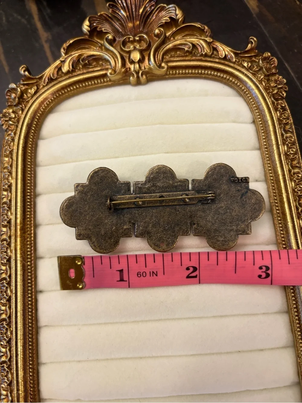 Vintage Gold‎ Tone Filigre Bar Brooch Mother Of Pearl Style Stones Victorian